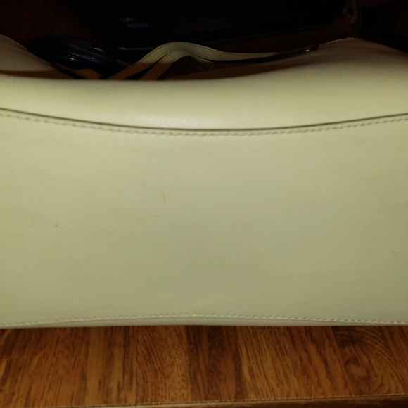 EUC KATE SPADE HARPER TOTE IN BUTTER - Picture 3 of 6
